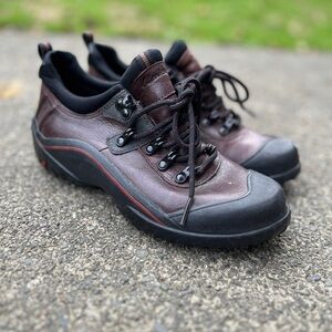 Clarks Leather & Rubber Mucker Waterproof Shoes Sz 6